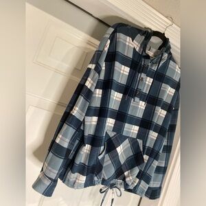 Eden & Olivia~NWOT~Lightweight Plaid Hoodie~Kangaroo Pocket~Pull Tie Hem~Size M
